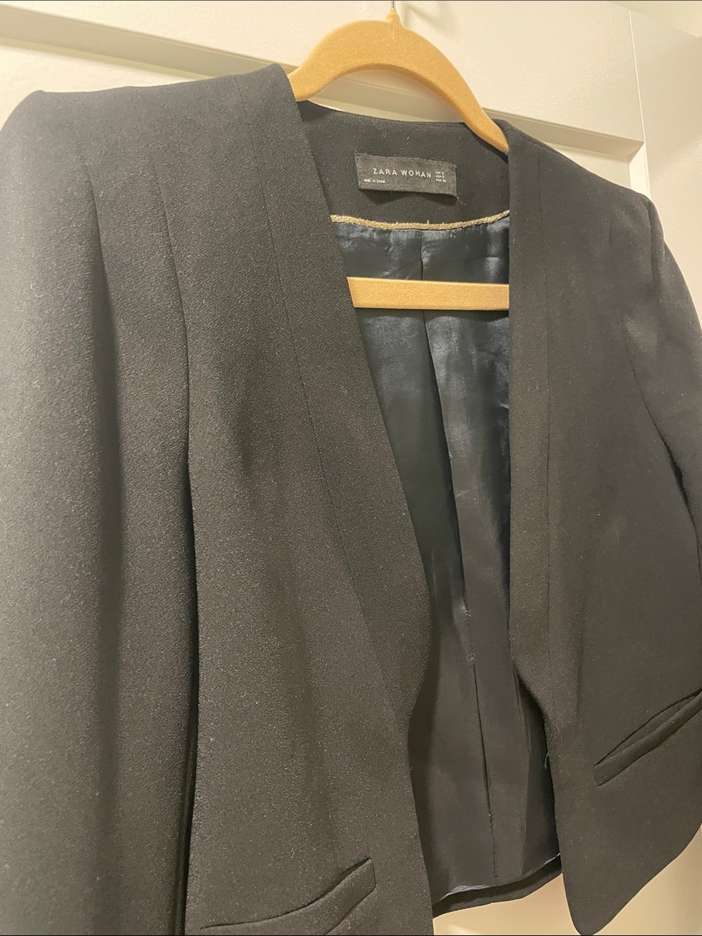 Zara Black Cropped Tailored Blazer - Picture 3 of 7
